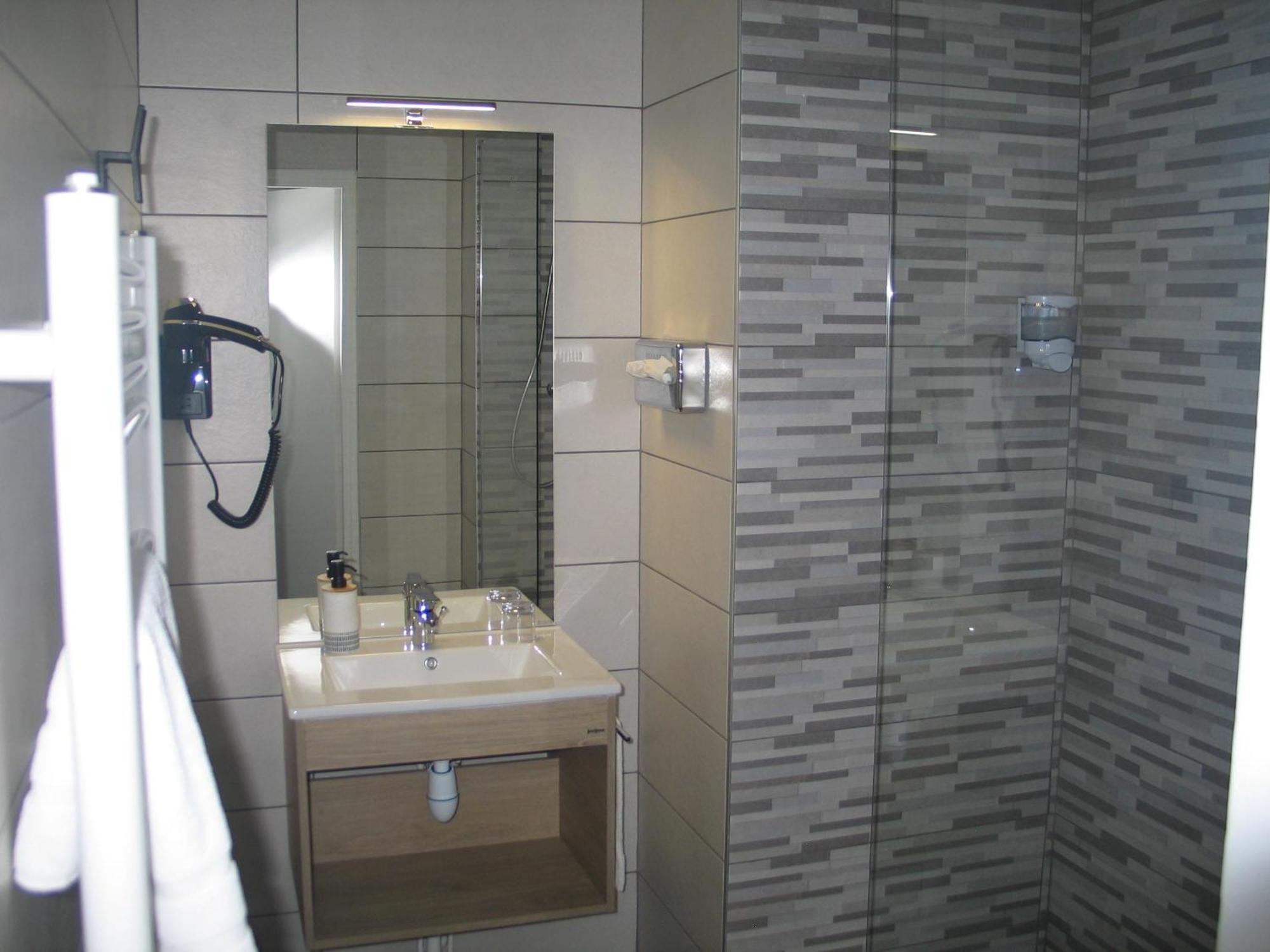 Hotel Astoria Saint-Etienne  Bagian luar foto