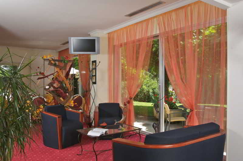 Hotel Astoria Saint-Etienne  Bagian luar foto